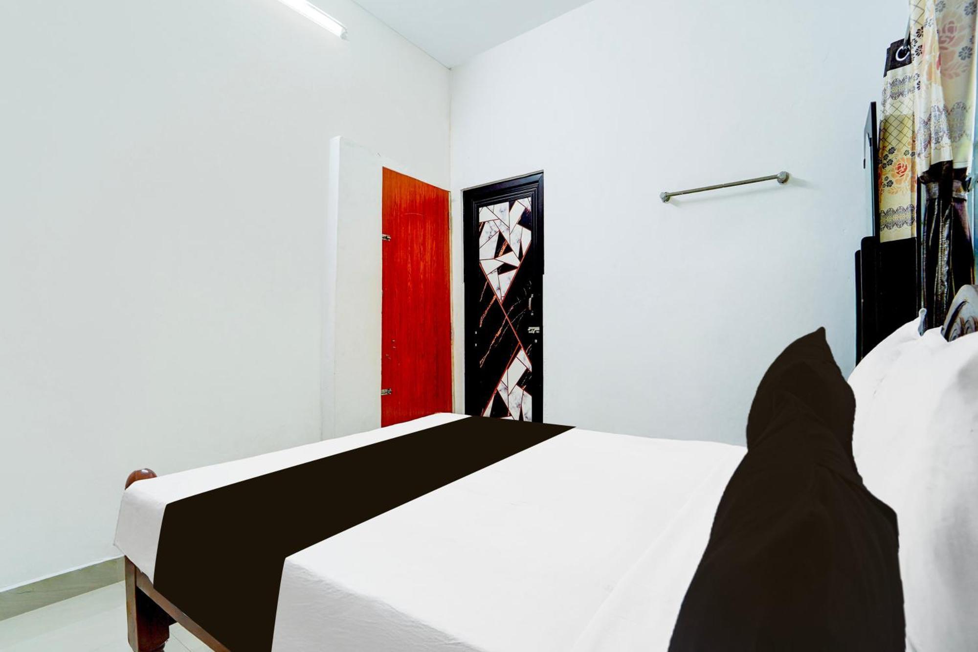 Hotel O Sri Srinivasa Residency 根尼亚古马里 外观 照片