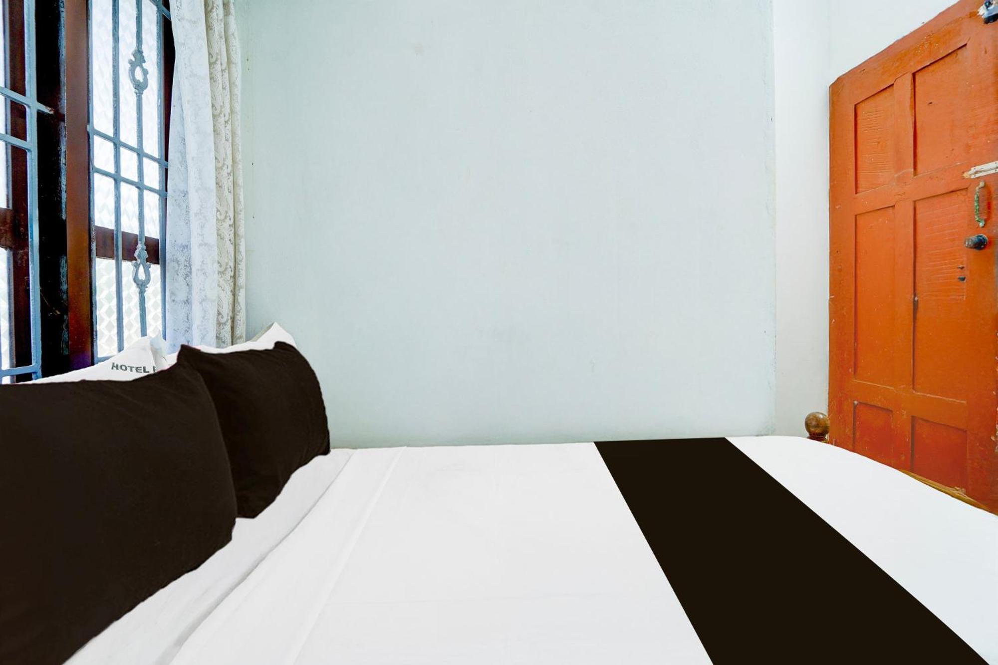 Hotel O Sri Srinivasa Residency 根尼亚古马里 外观 照片