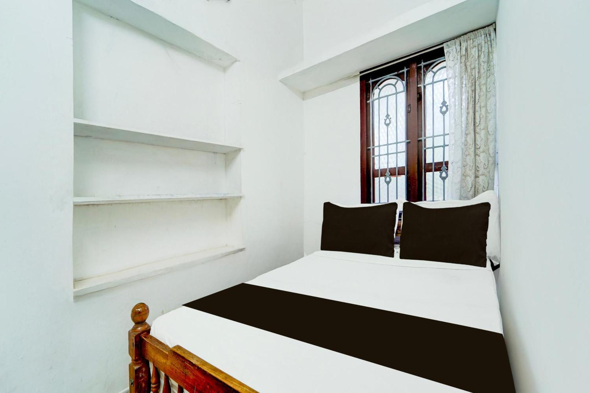 Hotel O Sri Srinivasa Residency 根尼亚古马里 外观 照片